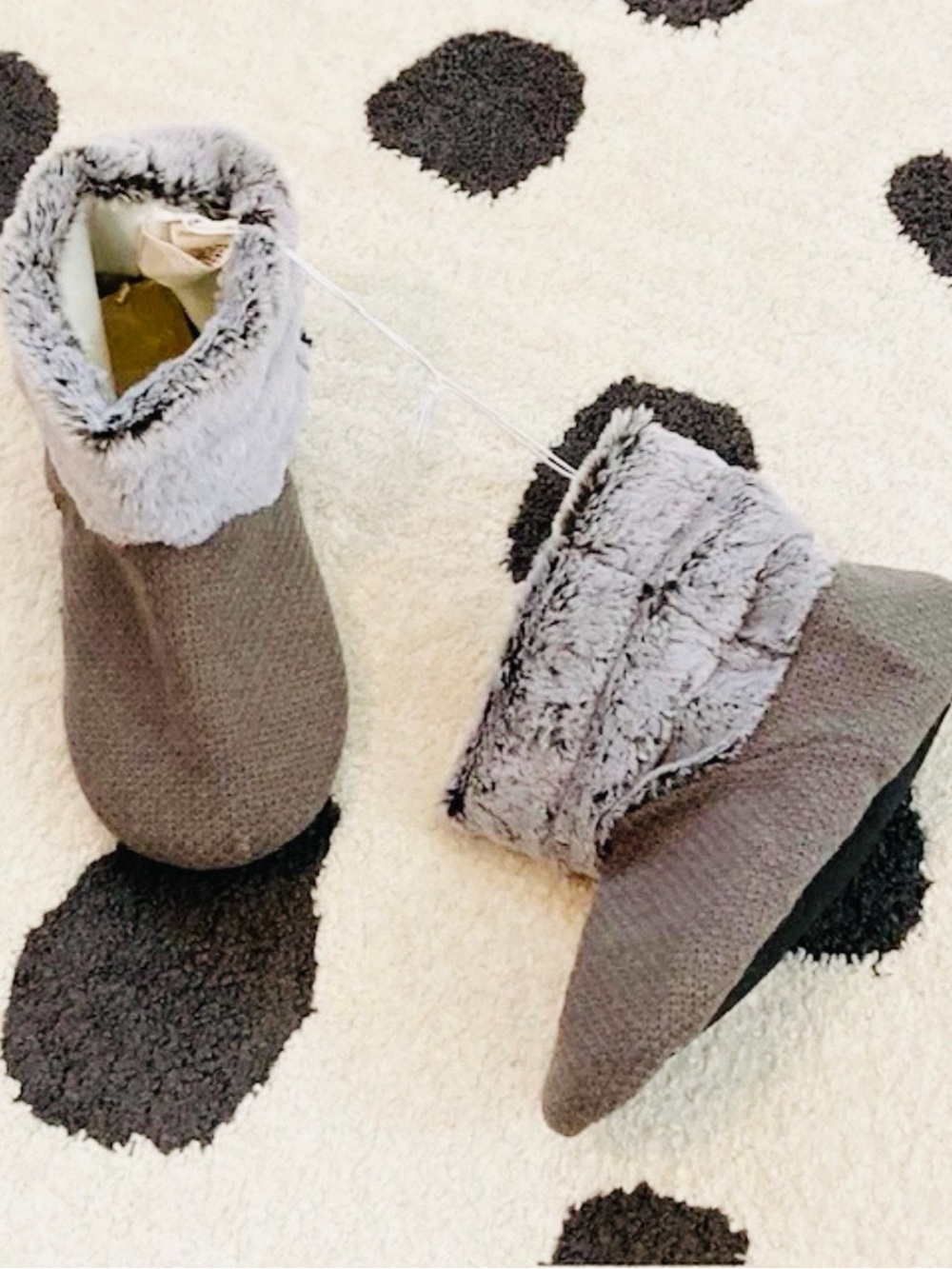 NWT Soft Surroundings Womens 9-10 Large Cozy Up Grey Faux Fur Slippers Booties